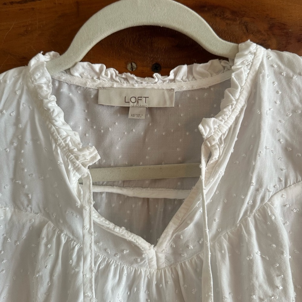 LOFT Women's White Ruffle Peasant Blouse Sz XS - Picture 3 of 8